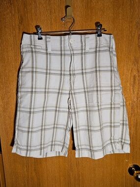 Urban Pipeline Shorts Men's Size 32 Multi-Striped Good